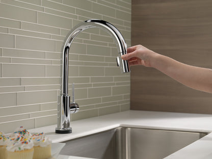 Delta Trinsic 9159TV VoiceIQ Single-Handle Pull-Down Kitchen Faucet with TouchTouch 2O Technology