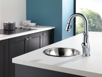 Delta Leland: Single Handle Pull-Down Bar / Prep Faucet