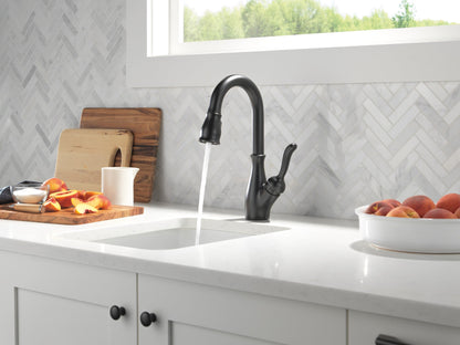 Delta Leland: Single Handle Pull-Down Bar / Prep Faucet