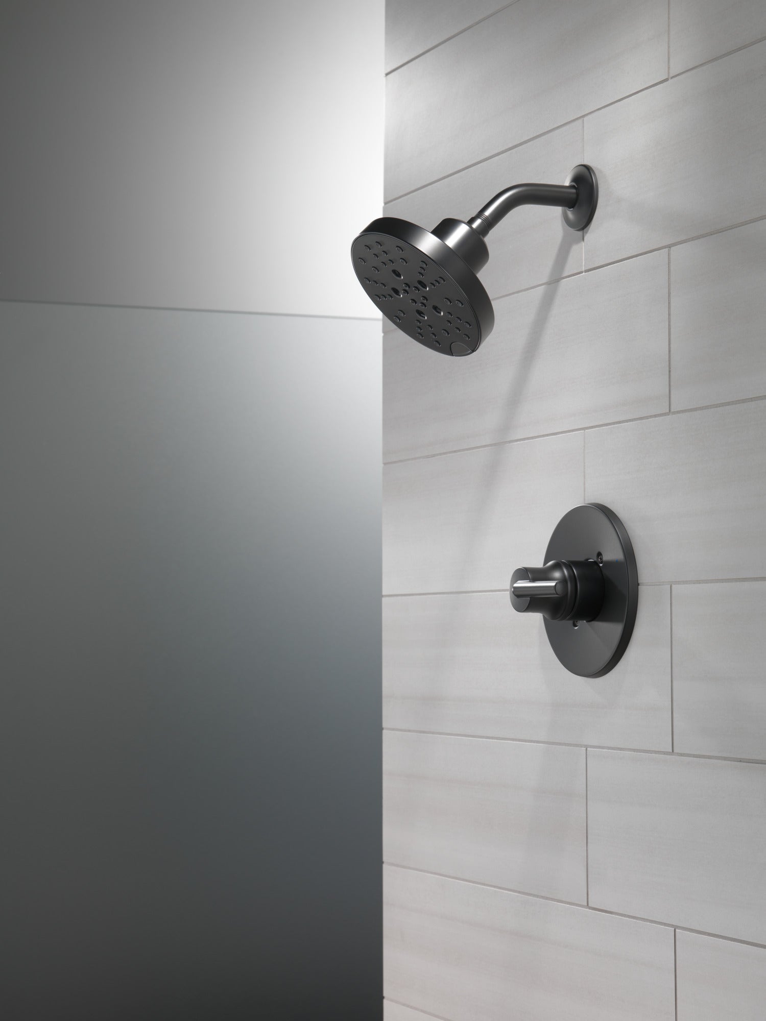 Delta Universal Showering Components 52688 H2OKINETIC 3-Setting Raincan Shower Head, matte black - view 4