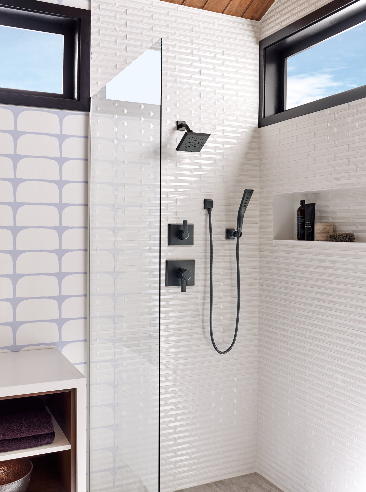 Delta Universal Showering Components 55799 H2OKINETIC 3-Setting Wall Mount Hand Shower, matte black - view 4