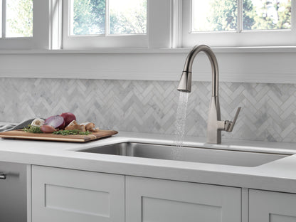 Peerless Xander P7919LF Single-Handle Pull-Down Kitchen Faucet