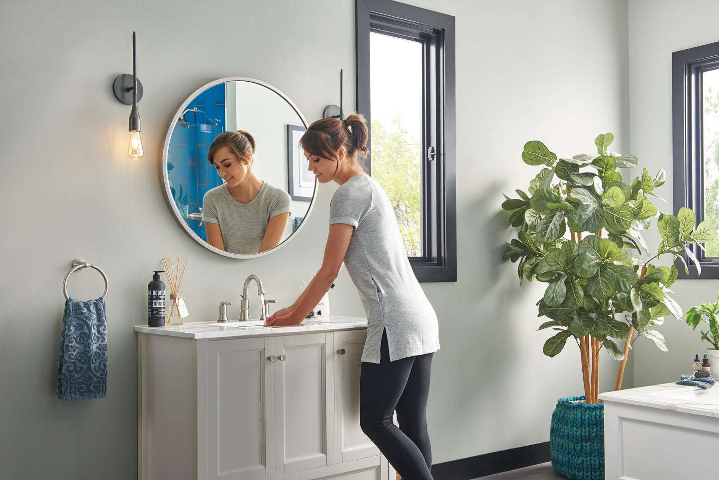 Peerless Westchester P3523LF Two-Handle Widespread Bathroom Faucet
