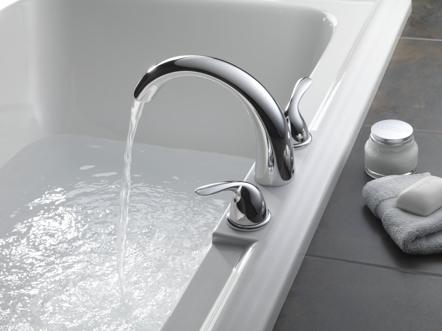 Delta Classic T2705 Roman Tub Trim