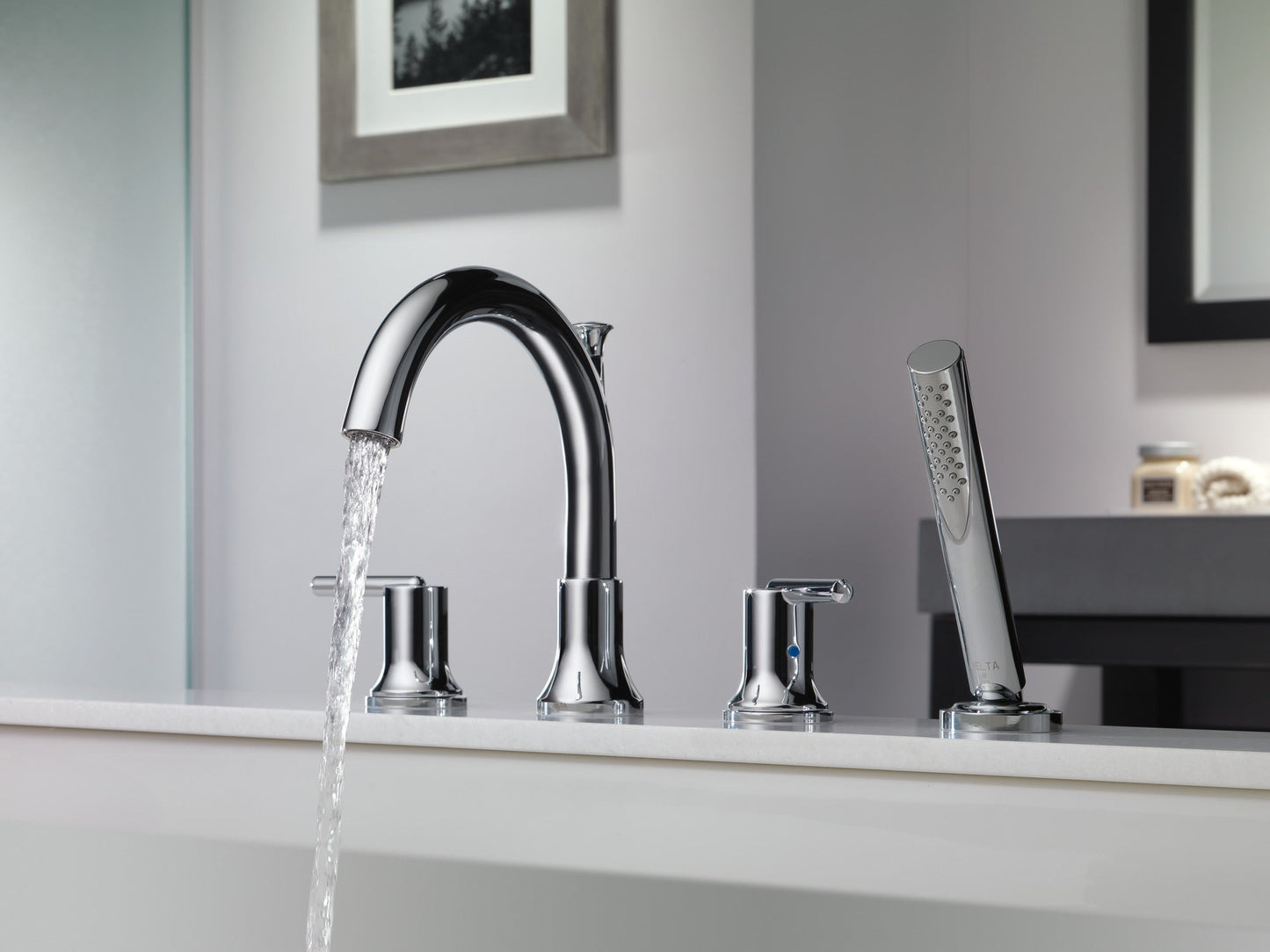 Delta Trinsic T4759 Roman Tub with Hand Shower Trim