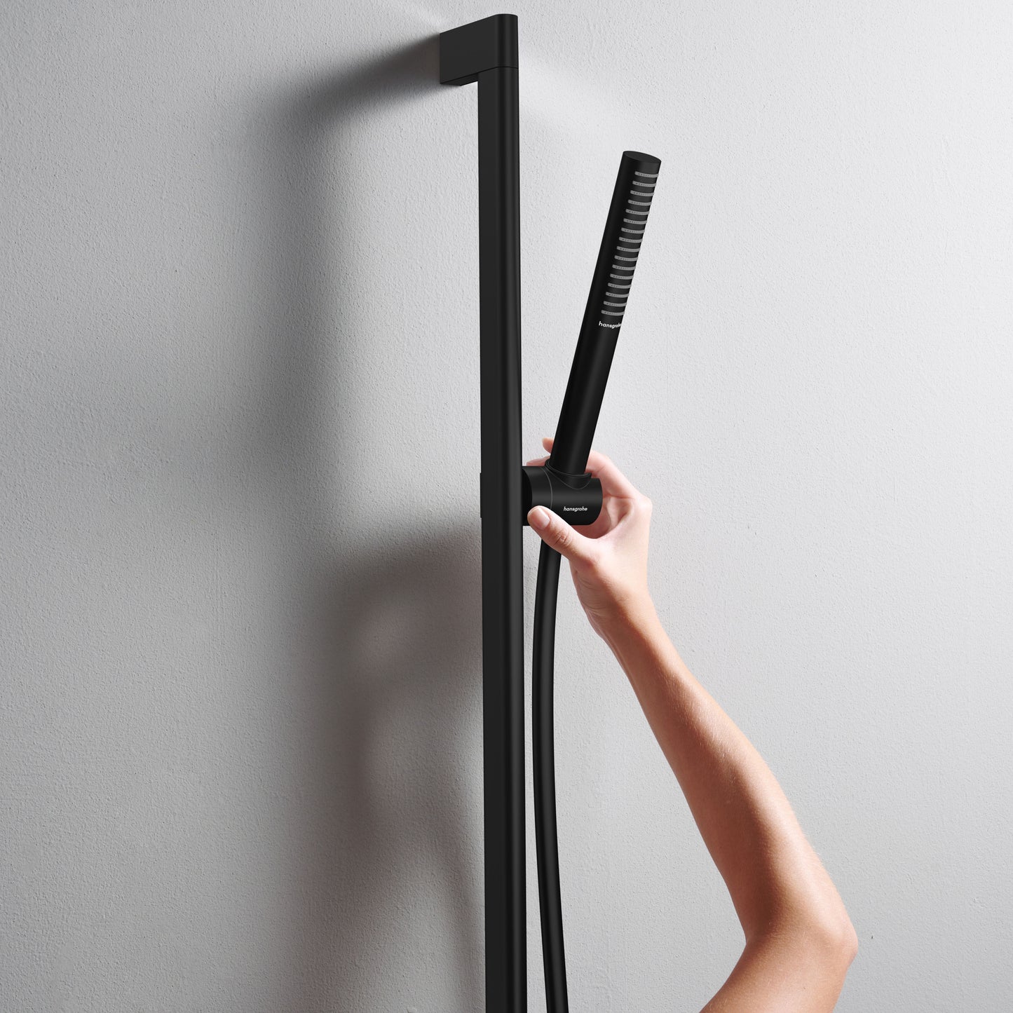 hansgrohe Pulsify S Baton Handshower 100 1-Jet, 2.5 GPM