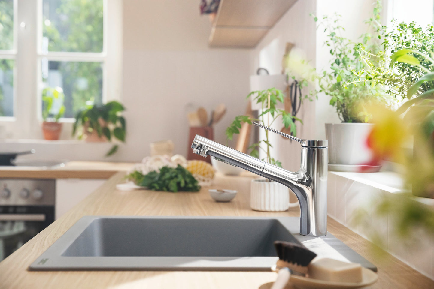 hansgrohe Zesis Kitchen Faucet 2-Spray, Pull-Out, 1.75 GPM