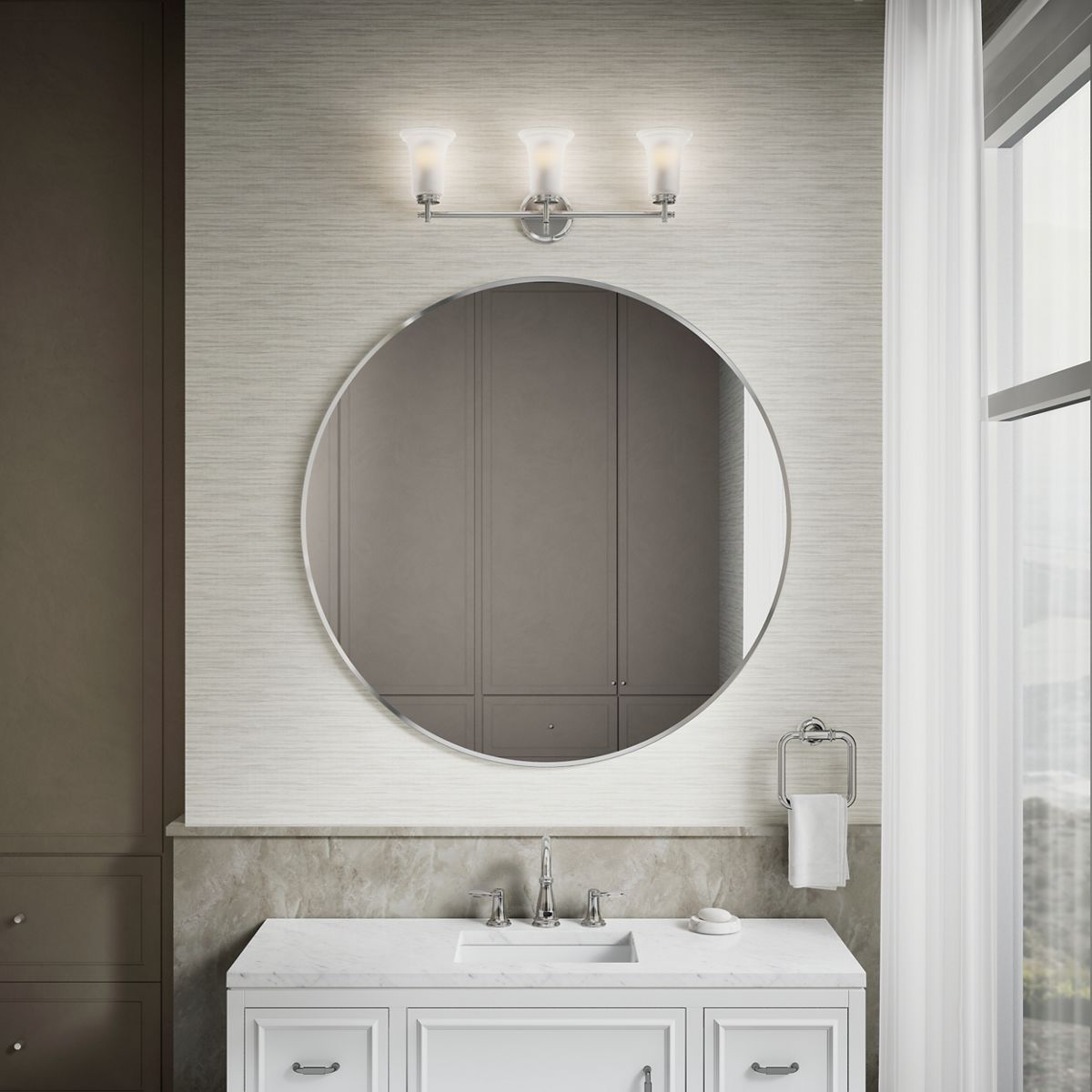 Up to 2 walls & multiple product categories visible in use